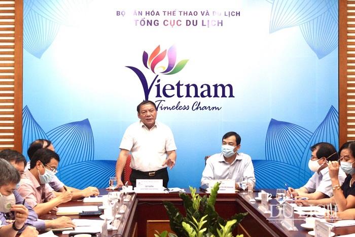 Thứ trưởng Bộ VHTTDL Nguyễn Văn Hùng phát biểu chỉ đạo tại buổi làm việc